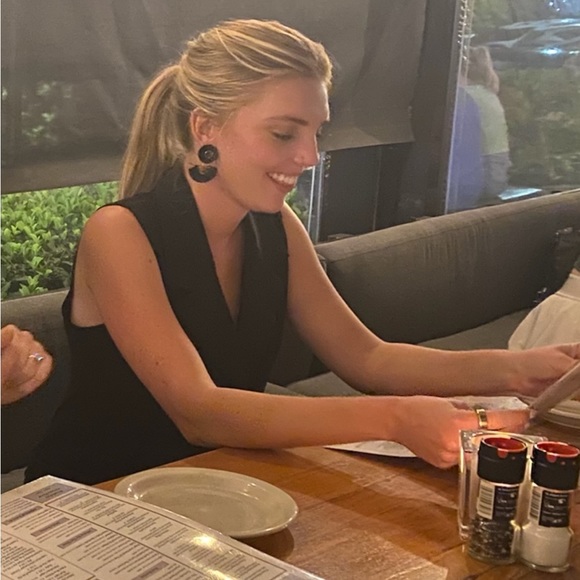 Meet your Posher, Hayley - Picture 1 of 1